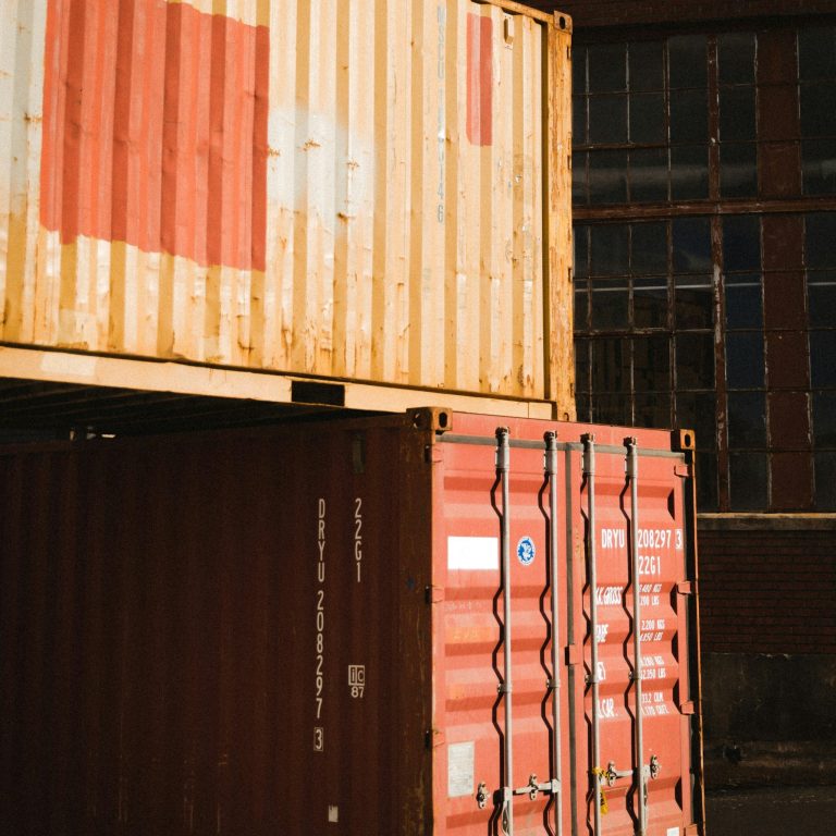 Container Beladen- und Entladen service Rheine Rheine Schüttorf Salzbergen Ladbergen FMO Container entladen LKW Abladen Service DHL Greven 